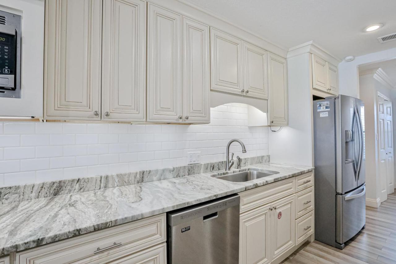 Captain'S Quarters At Green Reef Townhomes 德斯廷 外观 照片